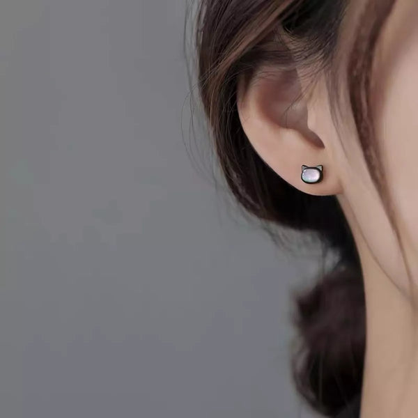 Shell Cat Stud Earrings In 925 Sterling Silver For Everyday Wear
