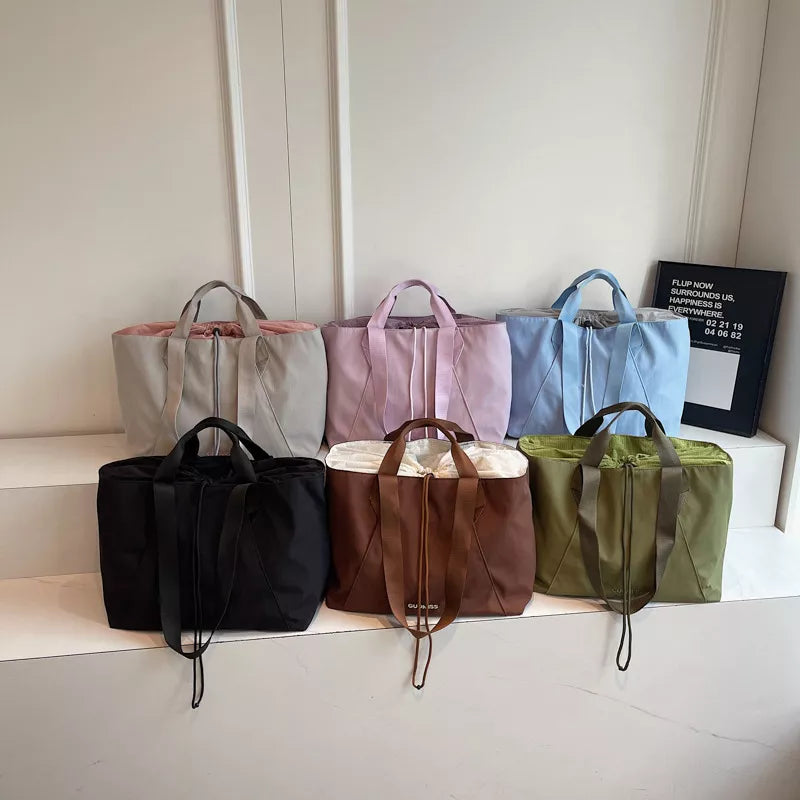 Large Capacity Lightweight Travel Tote Bag Polyester 16.5 Inch Length